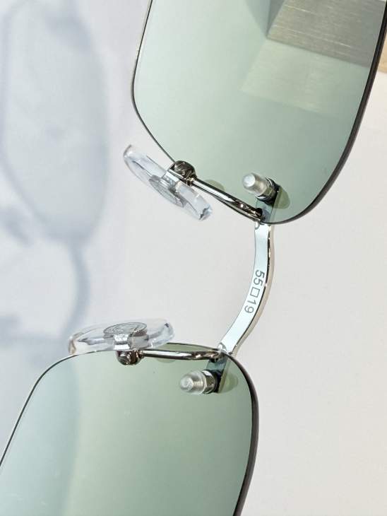 Picture of Cartier Sunglasses _SKUfw79722049fw